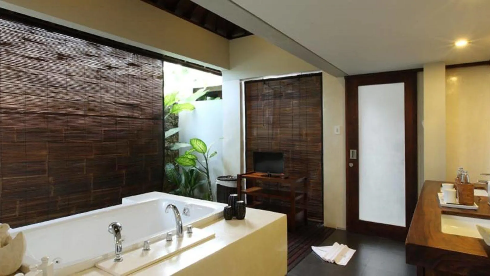 Villa Casa Priya Ubud Indonesia